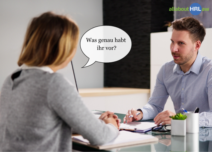 HR-Ansprechpartner im persönlichen Gespräch und bei der Klärung einer HR-Frage